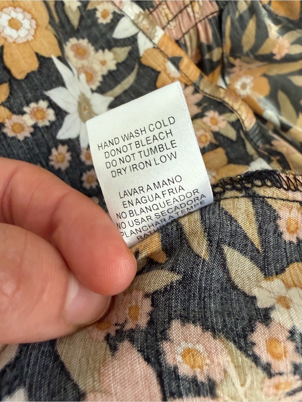 Moodie Smocked High-Neck Blouse in Floral Black Pattern, SZ L NWOT - Picture 11 of 11